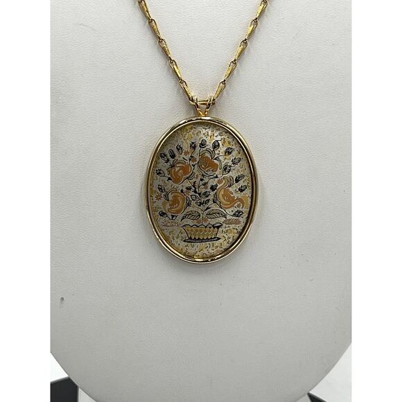 Reed & Barton Damascene Orange flowers Oval Pendant Gold Tone Necklace - Picture 4 of 13